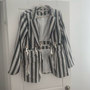 Striped linen blazer